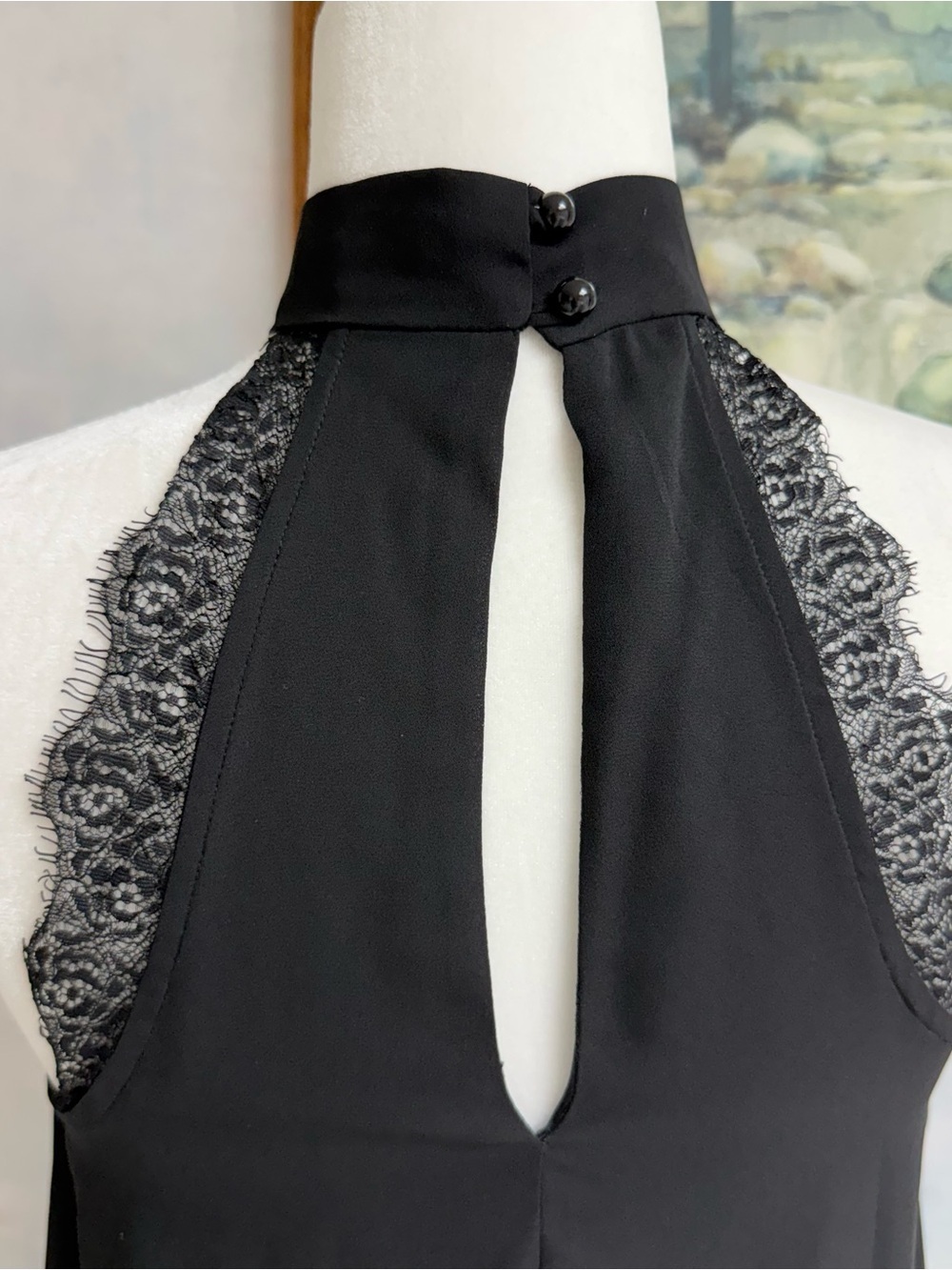 Forever 21 - M -Elegant Black Open Shoulder Top w Beautiful Lace Closure at Neck
